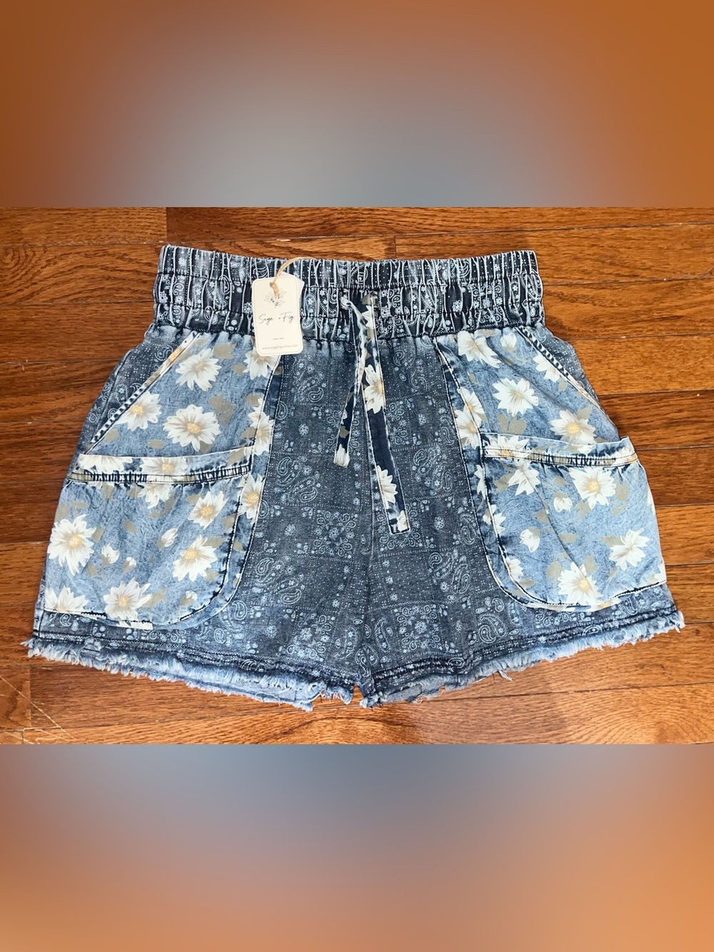 NWT Sage + Fig size Medium Paisley & Floral  Patchwork Denim Shorts